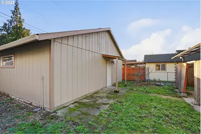 344 Douglas St, Longview, WA 98632 - Photo 23