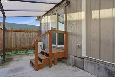 344 Douglas St, Longview, WA 98632 - Photo 19