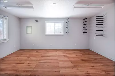 83 Sunday Dr, Creswell, OR 97426 - Photo 37