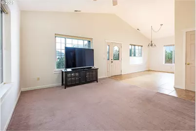 83 Sunday Dr, Creswell, OR 97426 - Photo 13