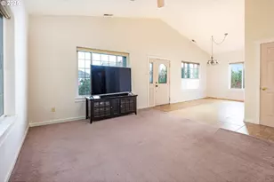 83 Sunday Dr, Creswell, OR 97426 - Photo 13