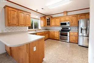 83 Sunday Dr, Creswell, OR 97426 - Photo 17