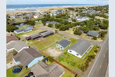 816 325th Pl, Ocean Park, WA 98640 - Photo 25