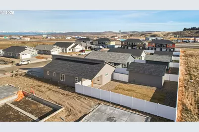 670 E St, Baker City, OR 97814 - Photo 47