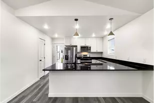 670 E St, Baker City, OR 97814 - Photo 9