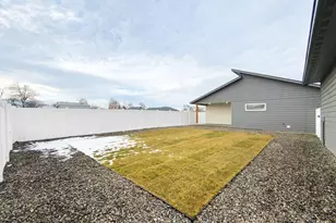 670 E St, Baker City, OR 97814 - Photo 43