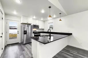 670 E St, Baker City, OR 97814 - Photo 11