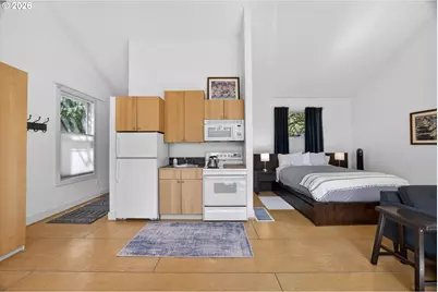 921 SW 57th Ave, Portland, OR 97221 - Photo 41