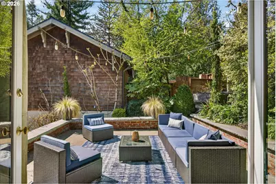 921 SW 57th Ave, Portland, OR 97221 - Photo 23