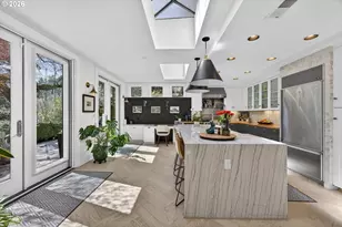 921 SW 57th Ave, Portland, OR 97221 - Photo 9