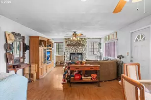 5230 Azalea-Glen Rd, Glendale, OR 97442 - Photo 3