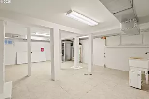 2356 NW Quimby St, Portland, OR 97210 - Photo 15