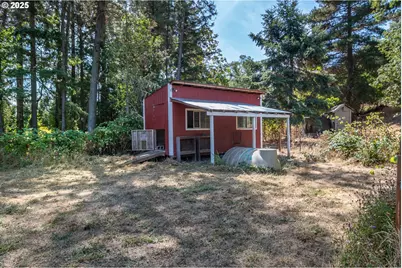 13474 Old Highway 99, Myrtle Creek, OR 97457 - Photo 21
