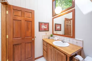 1202 Barber Dr, Eugene, OR 97405 - Photo 27