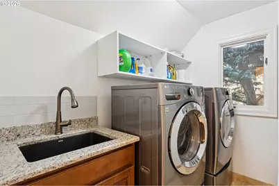 19505 Olson Ave, Lake Oswego, OR 97034 - Photo 33