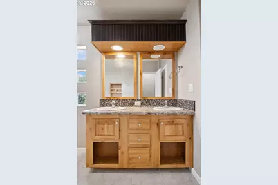 18260 S Theresa Ln, Oregon City, OR 97045 - Photo 17