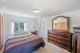 1065 Pacific Hwy, Woodburn, OR 97071 - Photo 23