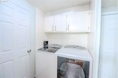 1065 Pacific Hwy #4, Woodburn, OR 97071 - Photo 19