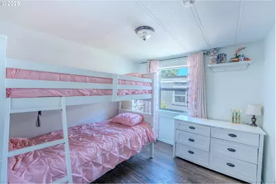 1065 Pacific Hwy #4, Woodburn, OR 97071 - Photo 25