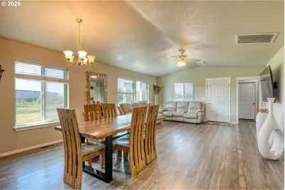 1447 NE Kenna Dr, Hermiston, OR 97838 - Photo 5