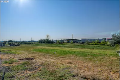 1447 NE Kenna Dr, Hermiston, OR 97838 - Photo 21