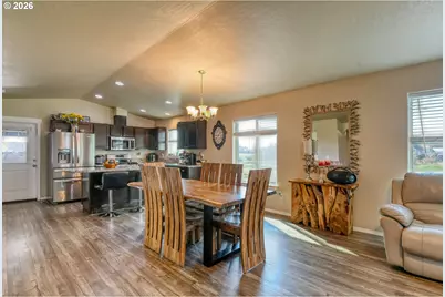 1447 NE Kenna Dr, Hermiston, OR 97838 - Photo 7
