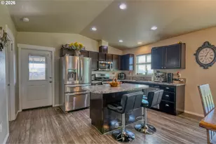 1447 NE Kenna Dr, Hermiston, OR 97838 - Photo 9
