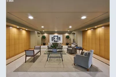 2020 SW Market Street Dr #101, Portland, OR 97201 - Photo 31