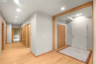 2020 SW Market Street Dr #101, Portland, OR 97201 - Photo 17