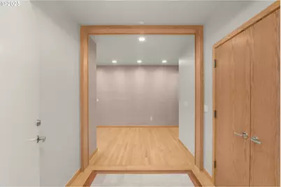 2020 SW Market Street Dr #101, Portland, OR 97201 - Photo 21
