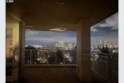 2020 SW Market Street Dr #101, Portland, OR 97201 - Photo 13