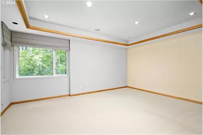 2020 SW Market Street Dr #101, Portland, OR 97201 - Photo 25