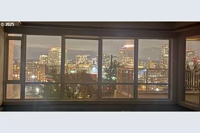 2020 SW Market Street Dr #101, Portland, OR 97201 - Photo 7