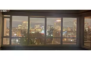 2020 SW Market St Dr, Portland, OR 97201 - Photo 7