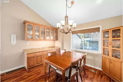 6296 Belmont Way, West Linn, OR 97068 - Photo 7