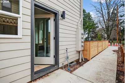 41976 NE 66th Ave, Portland, OR 97218 - Photo 25