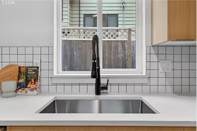 41976 NE 66th Ave, Portland, OR 97218 - Photo 11