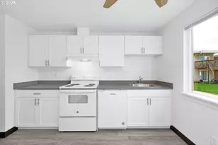 13455 SE Oatfield Rd, Milwaukie, OR 97222 - Photo 15