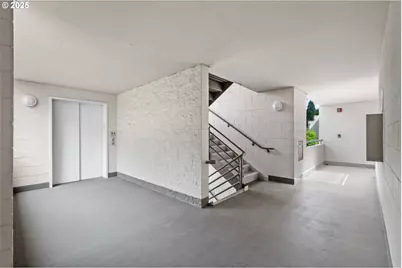 6665 W Burnside Rd #447, Portland, OR 97210 - Photo 33