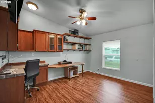 51361 SE Hood View Dr, Scappoose, OR 97056 - Photo 29