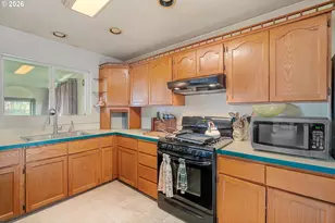 2672 Columbia Blvd, Saint Helens, OR 97051 - Photo 9