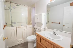 1345 Napa Valley Ln, Eugene, OR 97404 - Photo 11