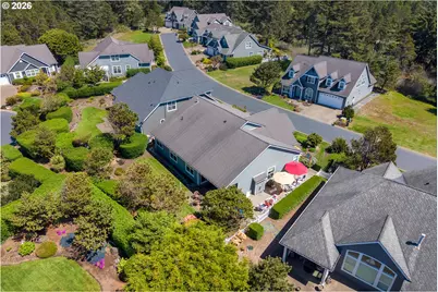 5720 SW Arbor Dr, South Beach, OR 97366 - Photo 7