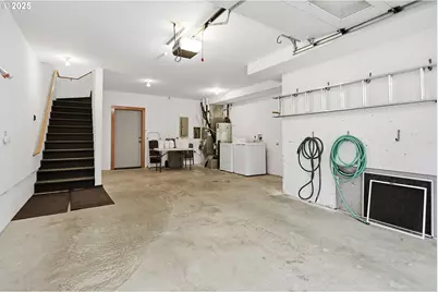 1807 Columbia St, Hood River, OR 97031 - Photo 21