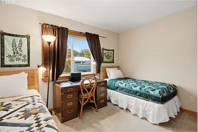 1807 Columbia St, Hood River, OR 97031 - Photo 19