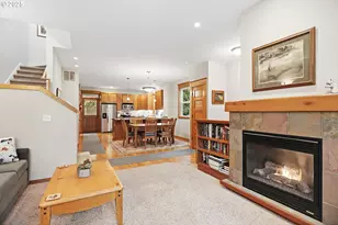 1807 Columbia St, Hood River, OR 97031 - Photo 9