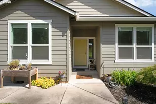 2005 Davis Rd S, Salem, OR 97306 - Photo 5