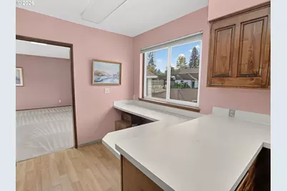 11770 SW 7th St, Beaverton, OR 97005 - Photo 17