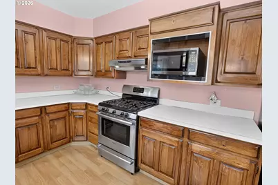 11770 SW 7th St, Beaverton, OR 97005 - Photo 15