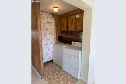 400 N Mill St #48, Creswell, OR 97426 - Photo 11